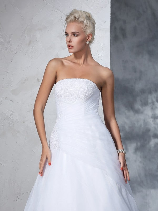 Ball Gown Strapless Applique Sleeveless Long Net Wedding Dresses