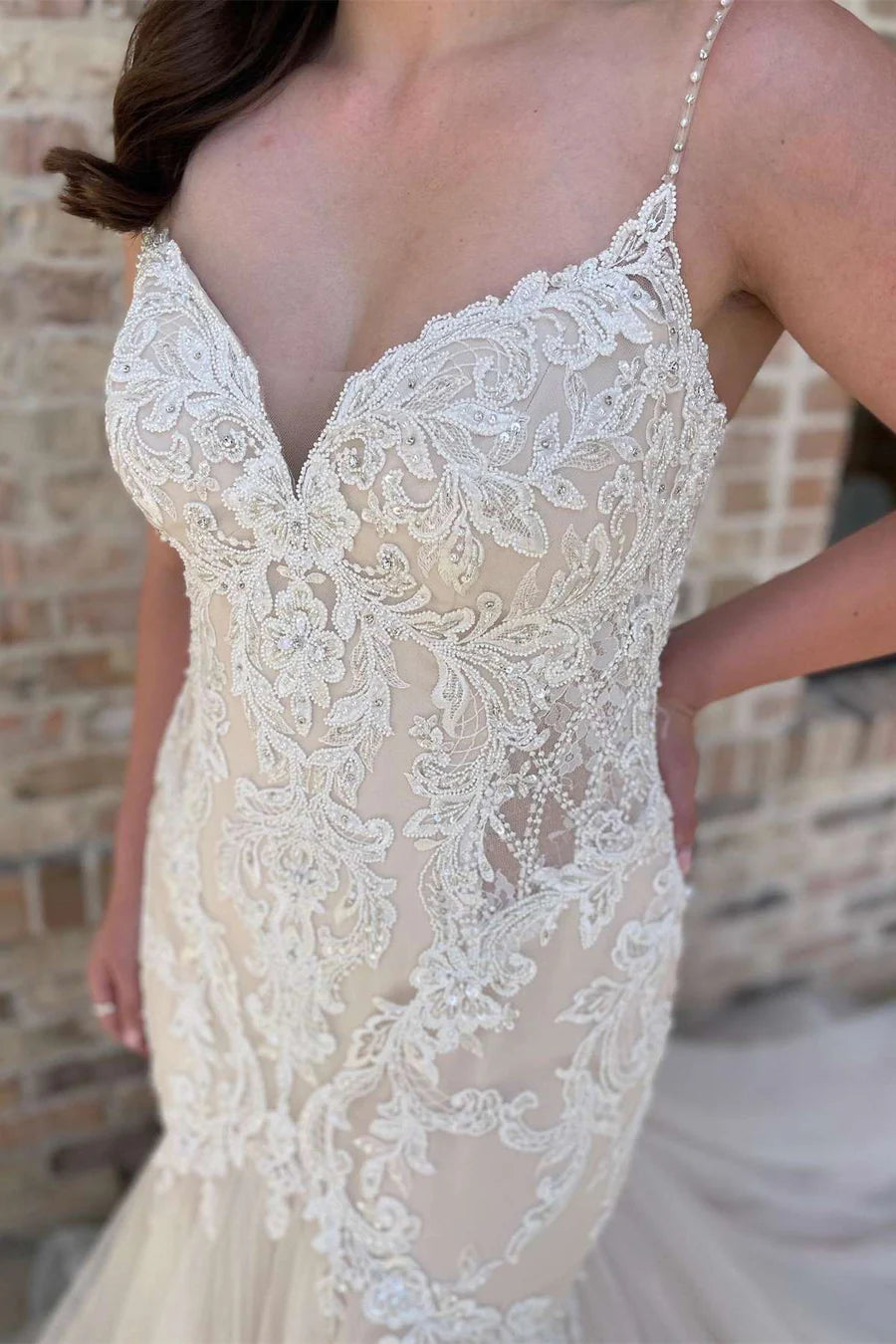 Floral Lace V-Neck Trumpet Long Wedding Dress