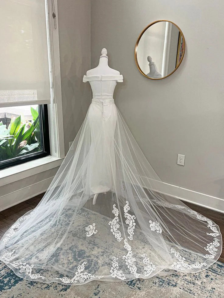 Lace Mermaid Wedding Dress Applique Elegant Wedding Gown