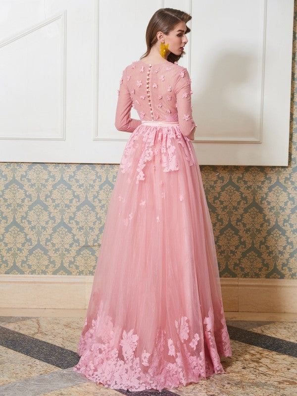 A-Line/Princess Scoop 3/4 Sleeves Floor-Length Applique Tulle Dresses