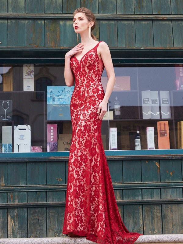 Sheath/Column Spaghetti Straps Sleeveless Sweep/Brush Train Applique Lace Dresses