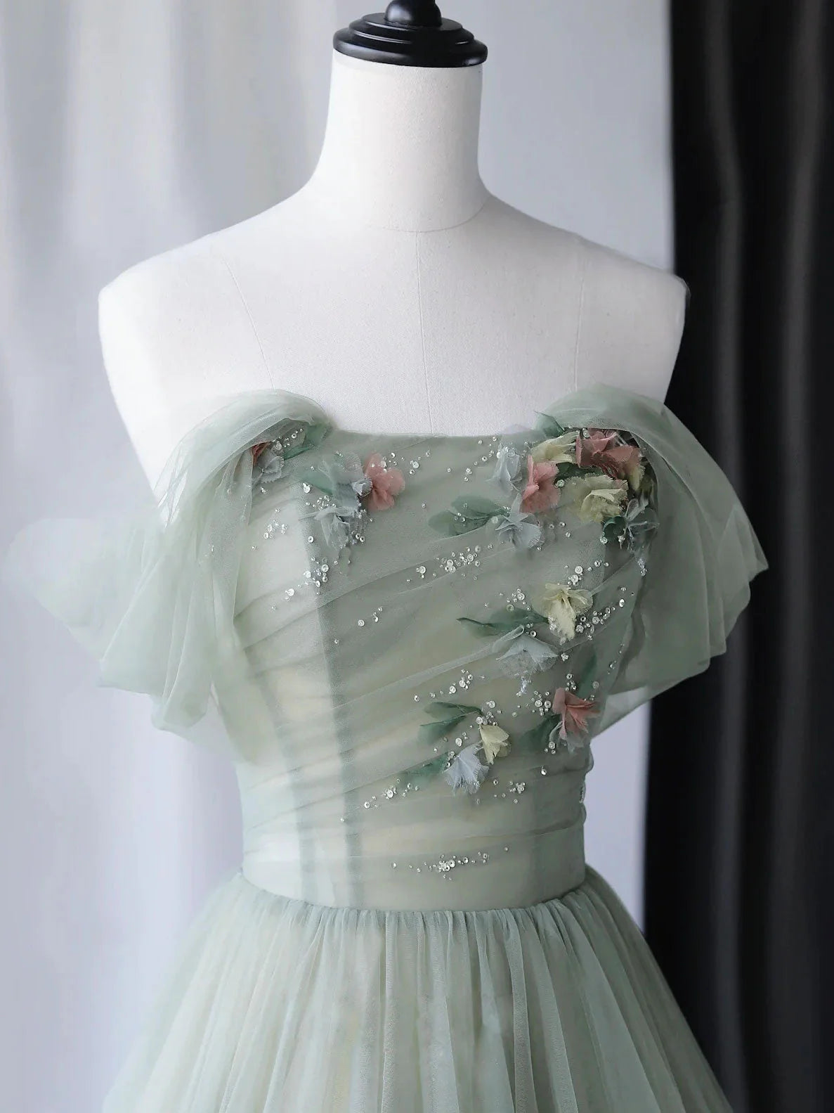 A-Line Tulle Green Long Prom DressGreen Tulle Formal Dress with Sequin
