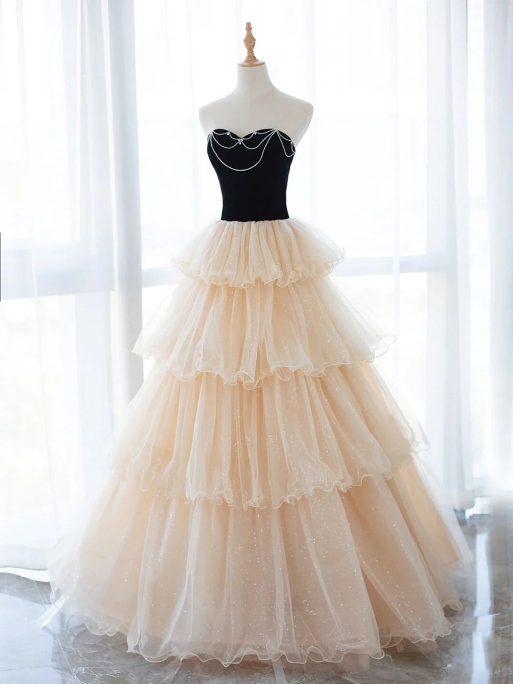 Sweetheart Neck Tulle Long Prom Dress