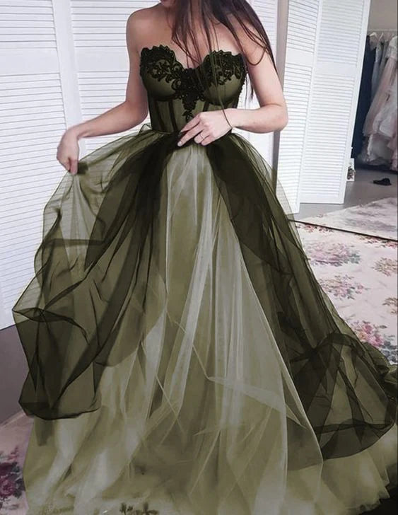 Green color sweetheart neck long prom dress