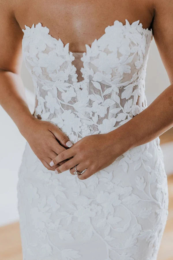 Sweetheart Tulle Appliques Wedding Dresses with Sleeves