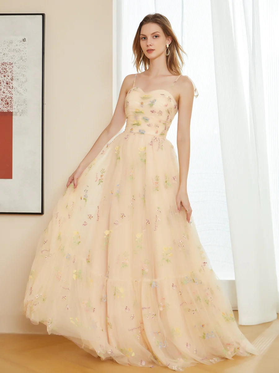 Retro A-Line Tulle Embroidery Long Prom Dresses With Spaghetti Straps