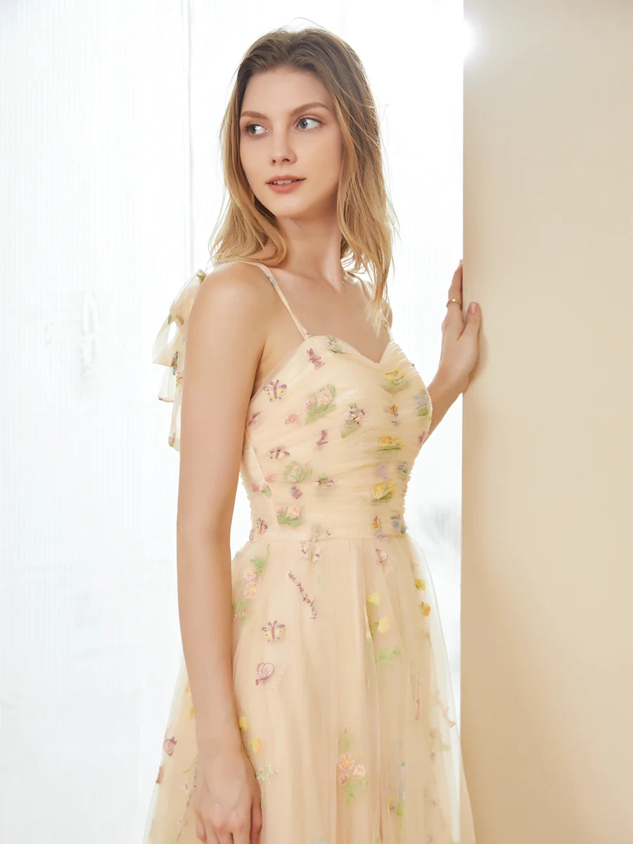 Retro A-Line Tulle Embroidery Long Prom Dresses With Spaghetti Straps