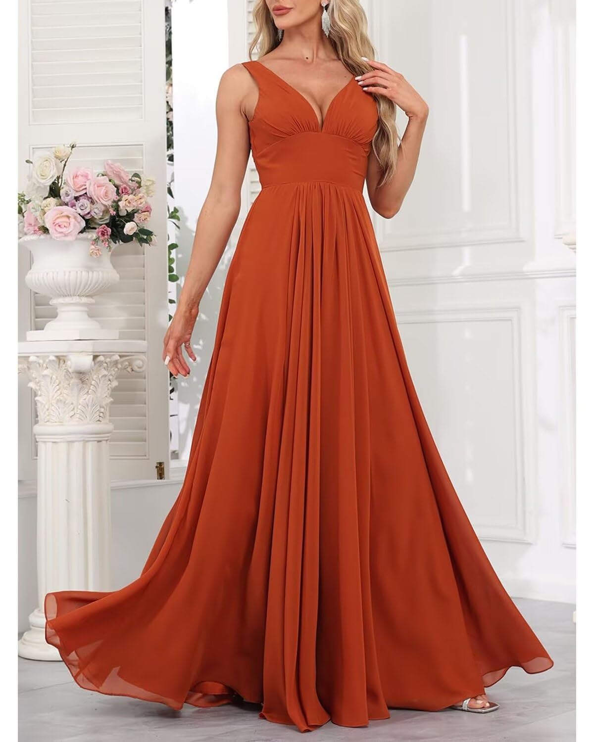 Women's V-Neck Prom Dress with Slit Long Wedding Guest Dresses Chiffon Sleeveless Formal Party Gown
