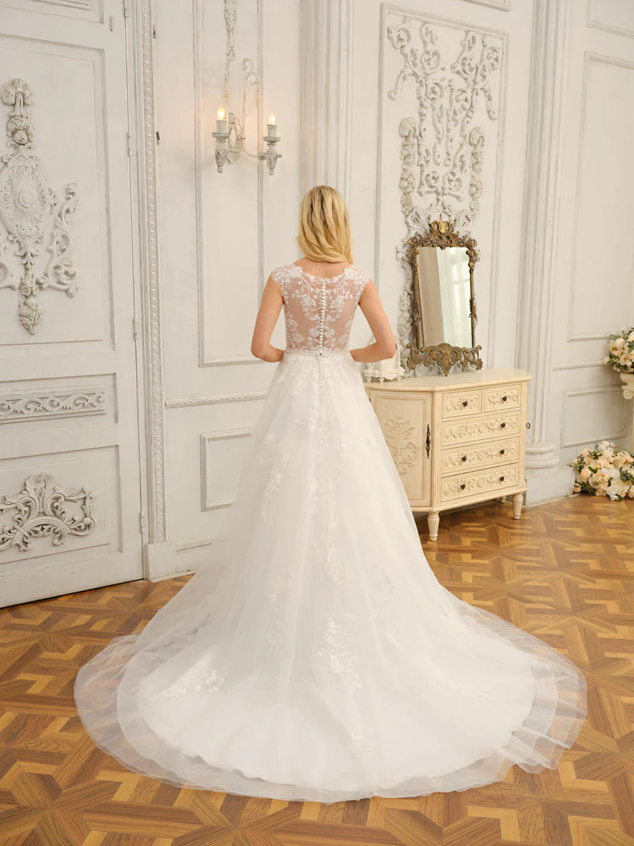 V-Neck Sleeveless Long Wedding Dresses With Appliques