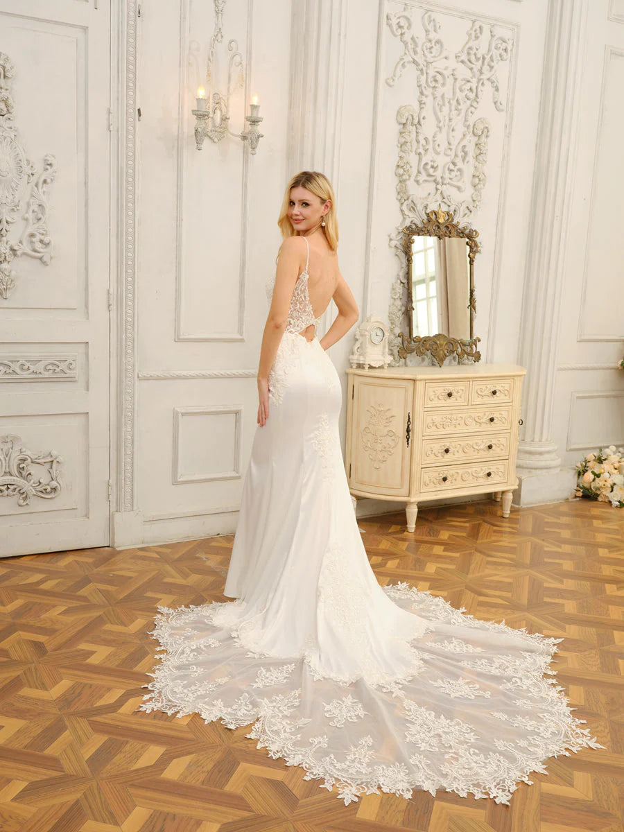 Trumpet/Mermaid Spaghetti Straps Sleeveless Long Wedding Dresses With Appliques