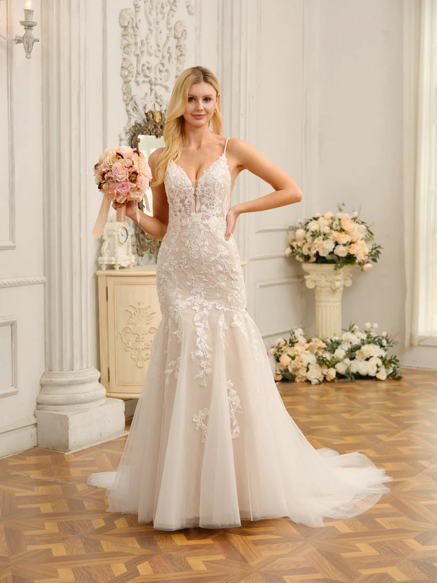 Trumpet/Mermaid Spaghetti Straps Sleeveless Long Wedding Dresses With Appliques