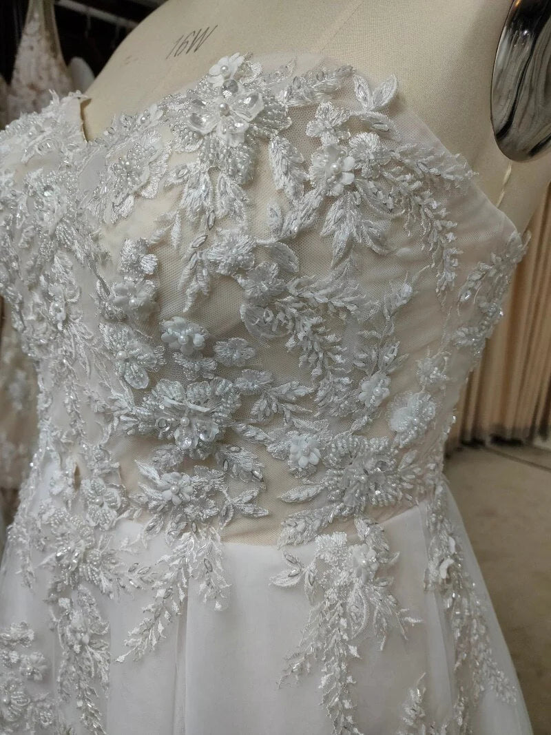 A Line Sweetheart Strapless Lace Rustic Wedding Dresses Long Tulle Beach Wedding Gown With Appliques