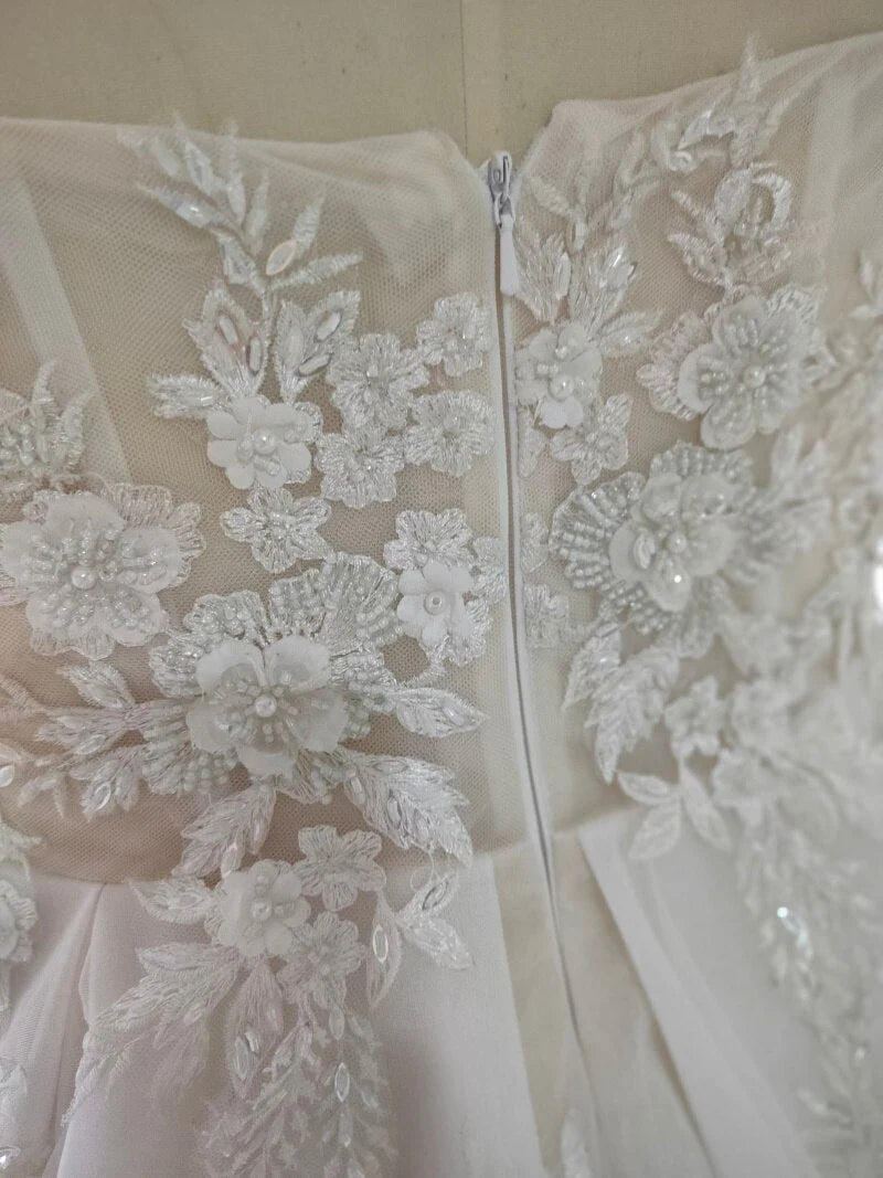 A Line Sweetheart Strapless Lace Rustic Wedding Dresses Long Tulle Beach Wedding Gown With Appliques