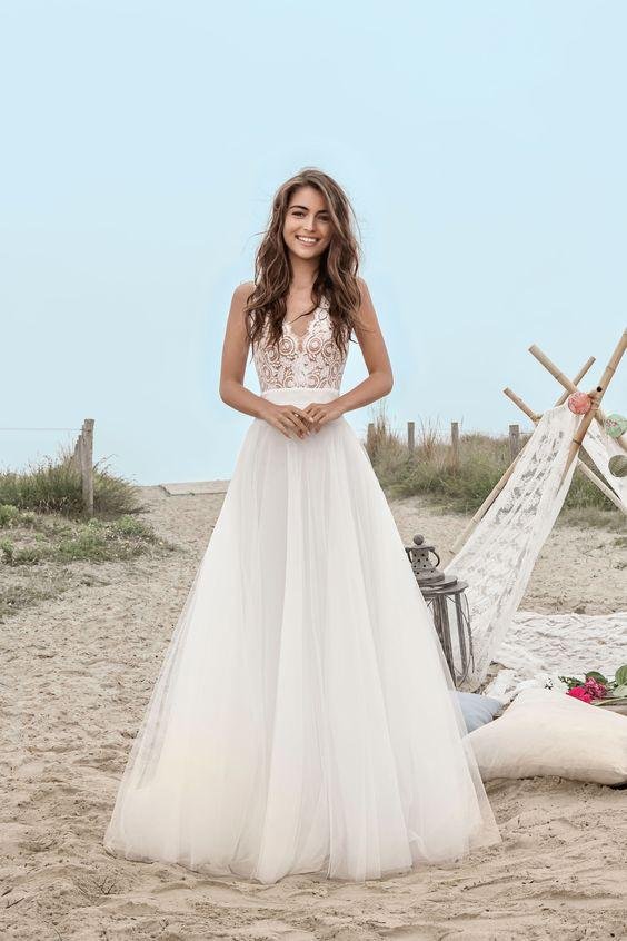 Dingji WeddingjiDress A-Line V-Neck Boho Sleeveless Tulle Lace Floor-Length Open Back Beach Wedding Dress