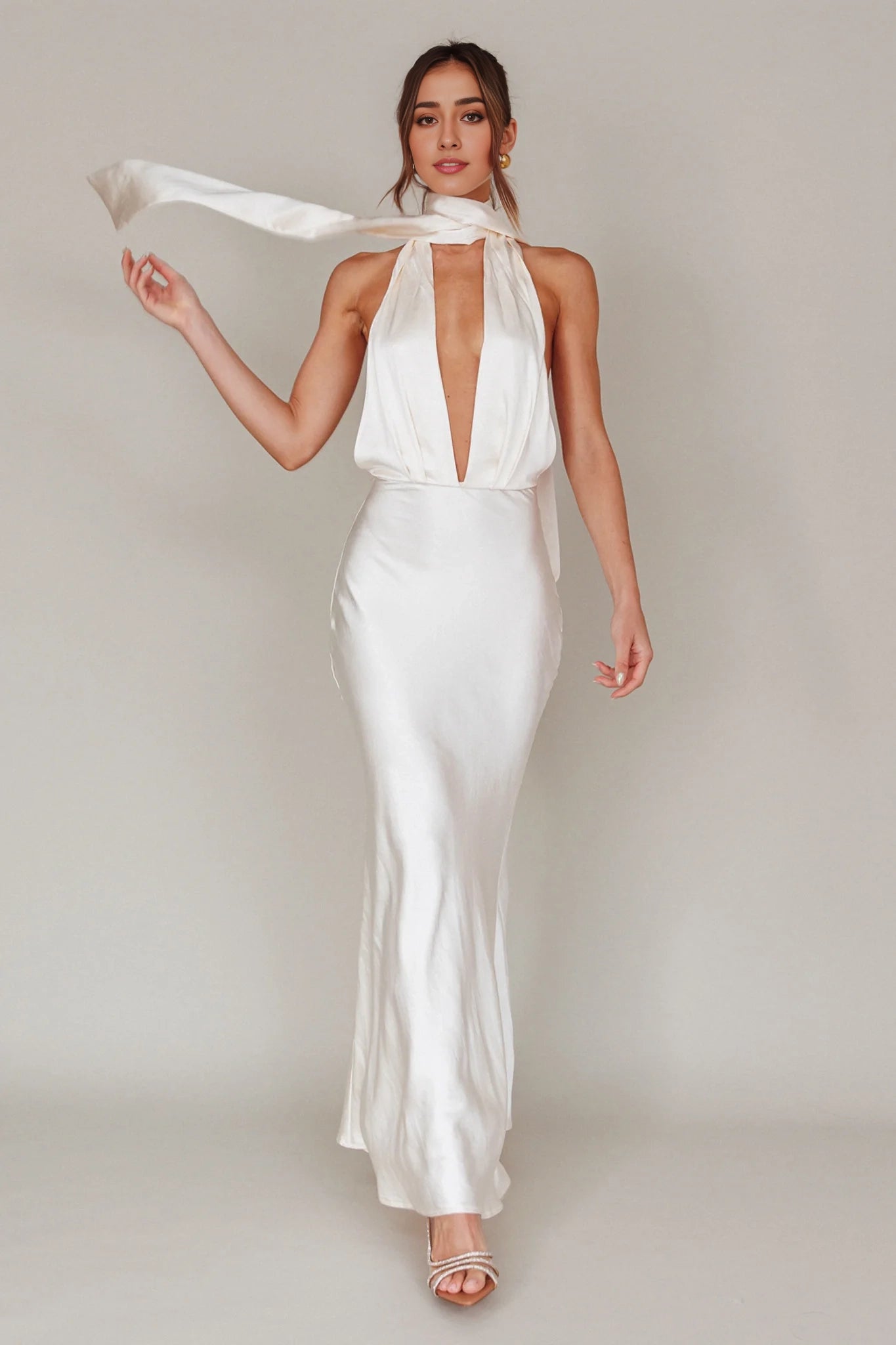 Absolutely stunning sexy backless silhouette, low back Homecoming Dresses