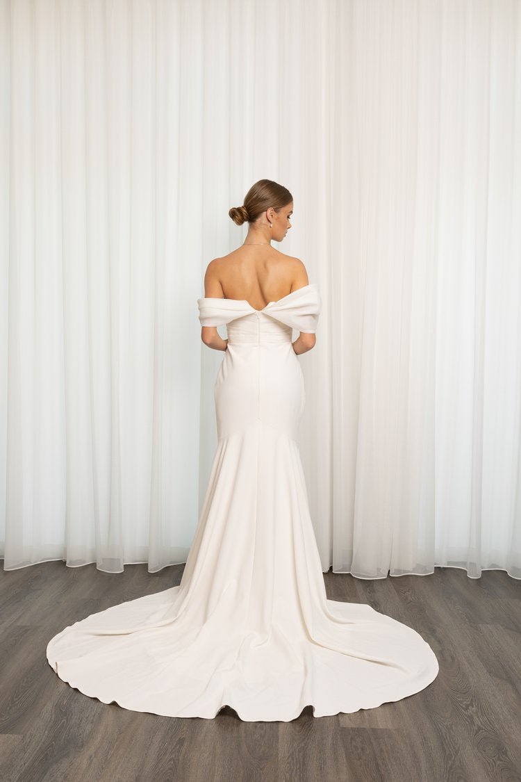 Ethereal Beauty Mermaid Bridal Gown with Organza Draping and Beaded Details