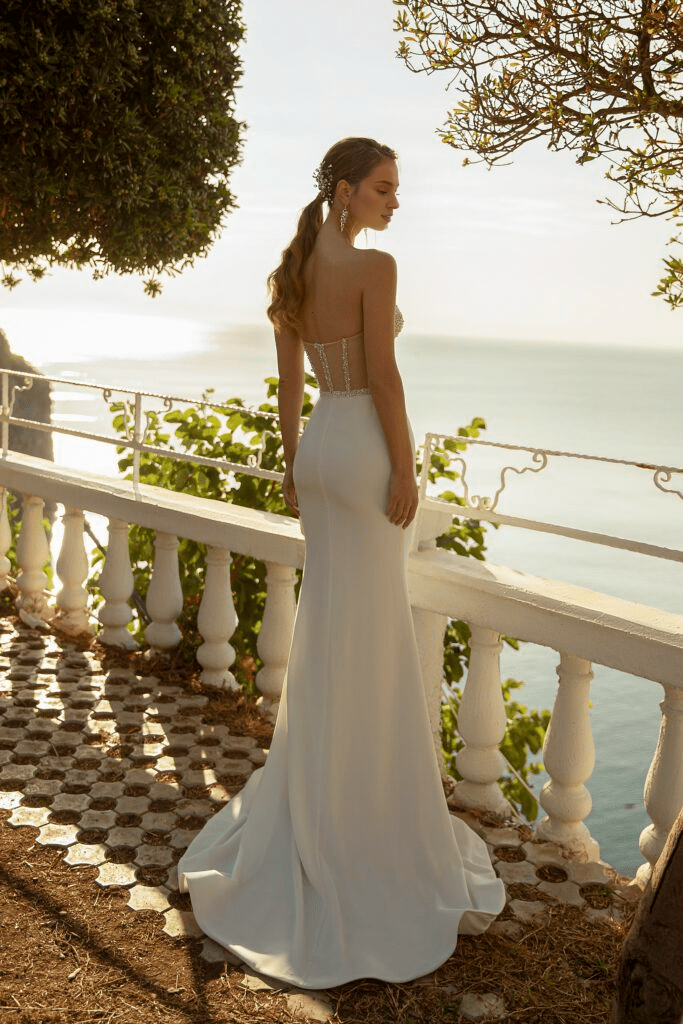 Sweetheart Neckline Wedding Dress Fitted Mermaid Wedding Gown Convertible Wedding Gown with Sheer Sleeves