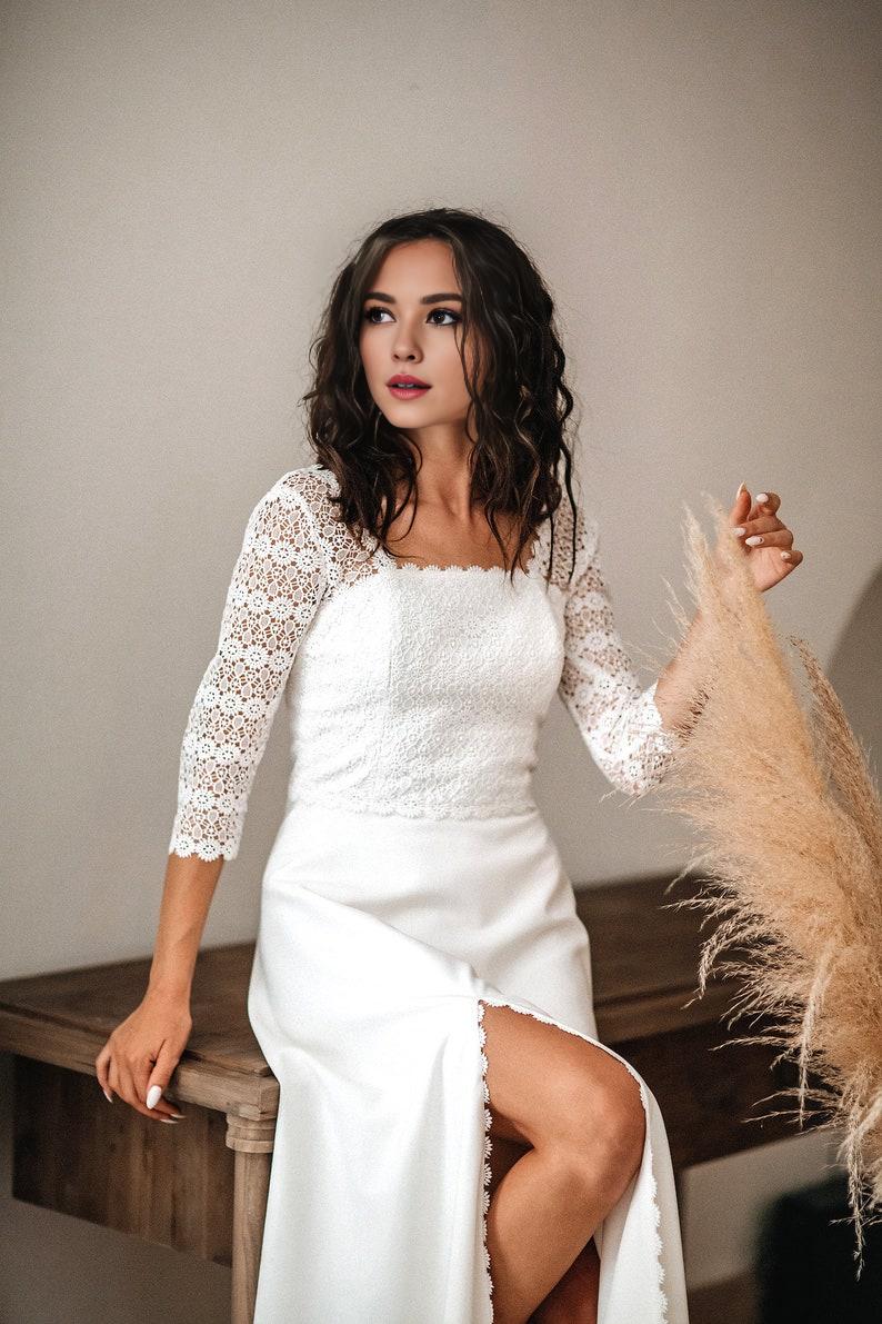 Minimalist And Modest Wedding Dress Square Neckline Simple Open Back Bridal Gown Floral Macrame Rustic Wedding