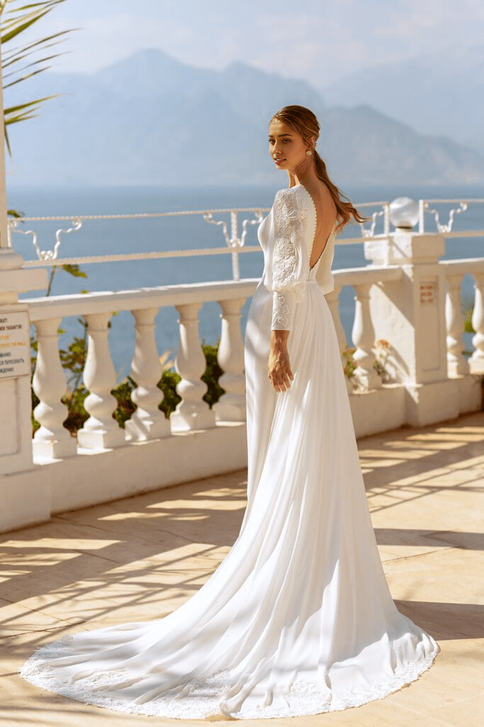 Long Sleeve Wedding Dress Fitted Wedding Dress Sweetheart Neckline Wedding Dress