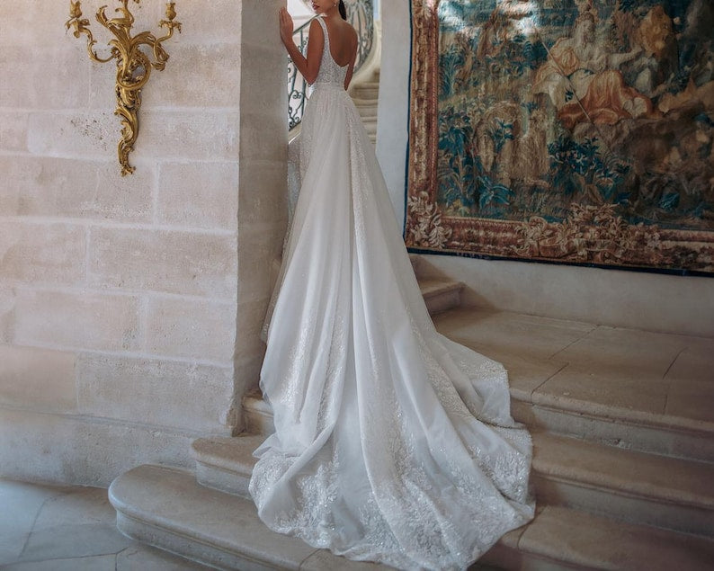 Wedding Dress Sequin Square Neck Bridal Gown Low Back Tulle Beaded Dress Custom Mermaid Wedding Dress Backless Bridal dress