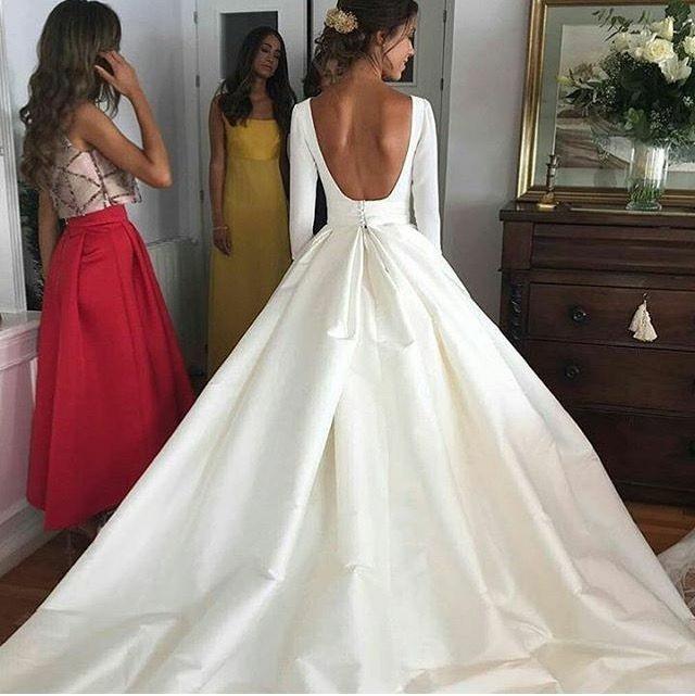 Dingji WeddingjiDress Ball Gown Long Sleeve Backless Ivory Wedding Dresses Long Cheap Bride Dresses