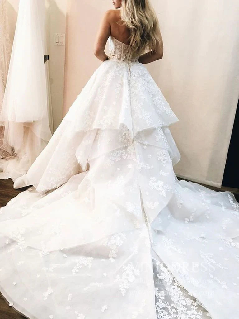 Ball Gown Sweetheart Strapless V Neck Ivory Tulle Wedding Dress with Flowers