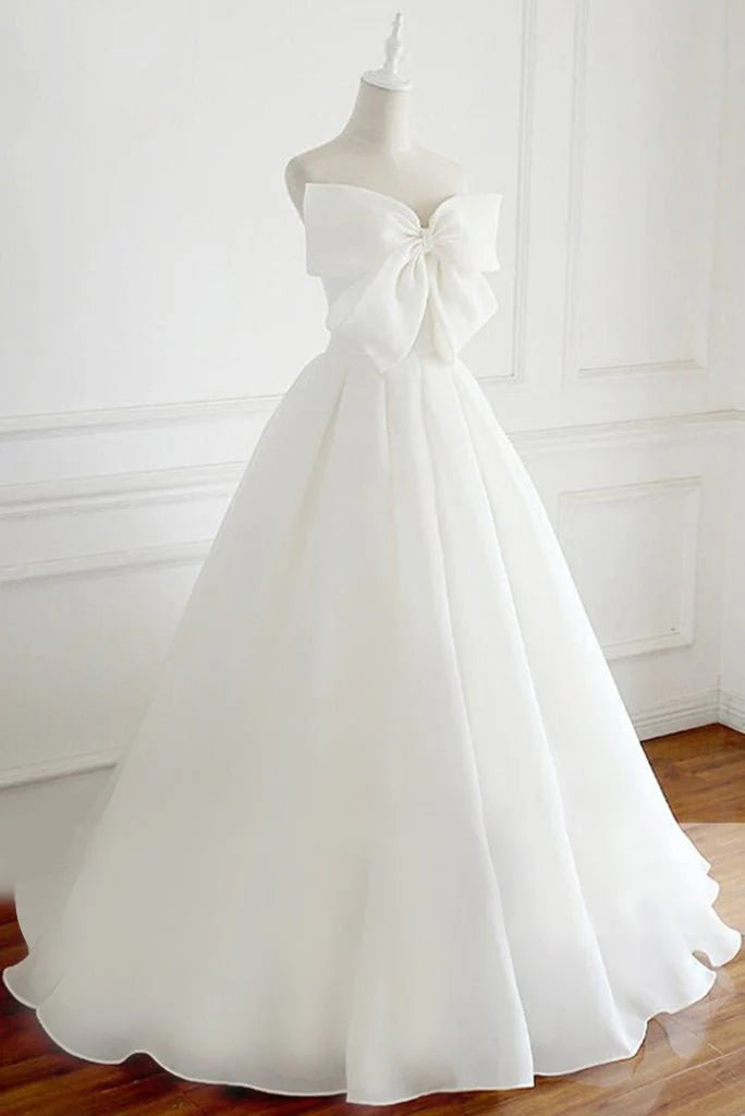 A Line Strapless Wedding Dresses With Bowknot