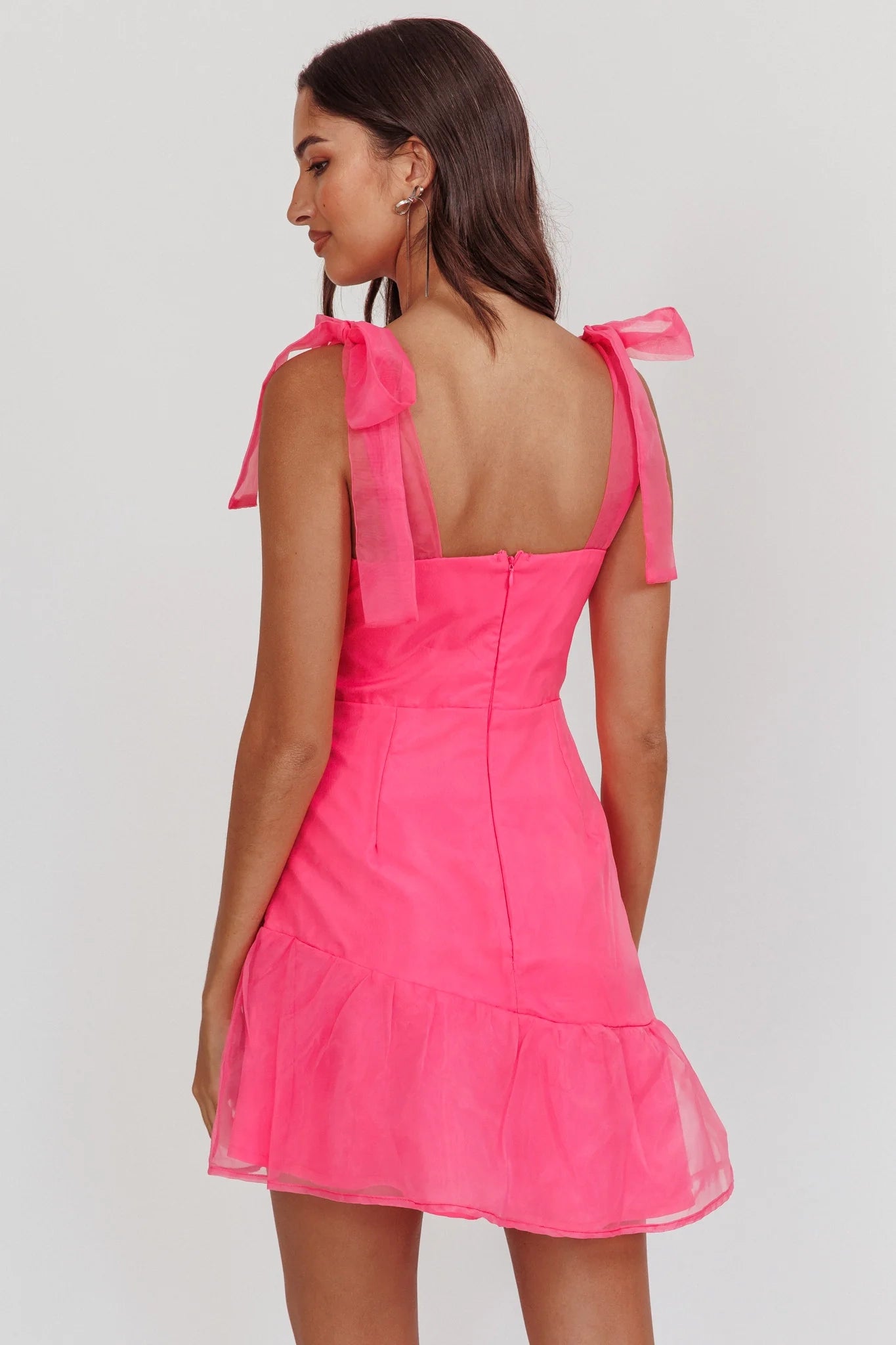 Beautiful A-line mini organza cover layer with lock hole details hidden back zipper Homecoming Dresses