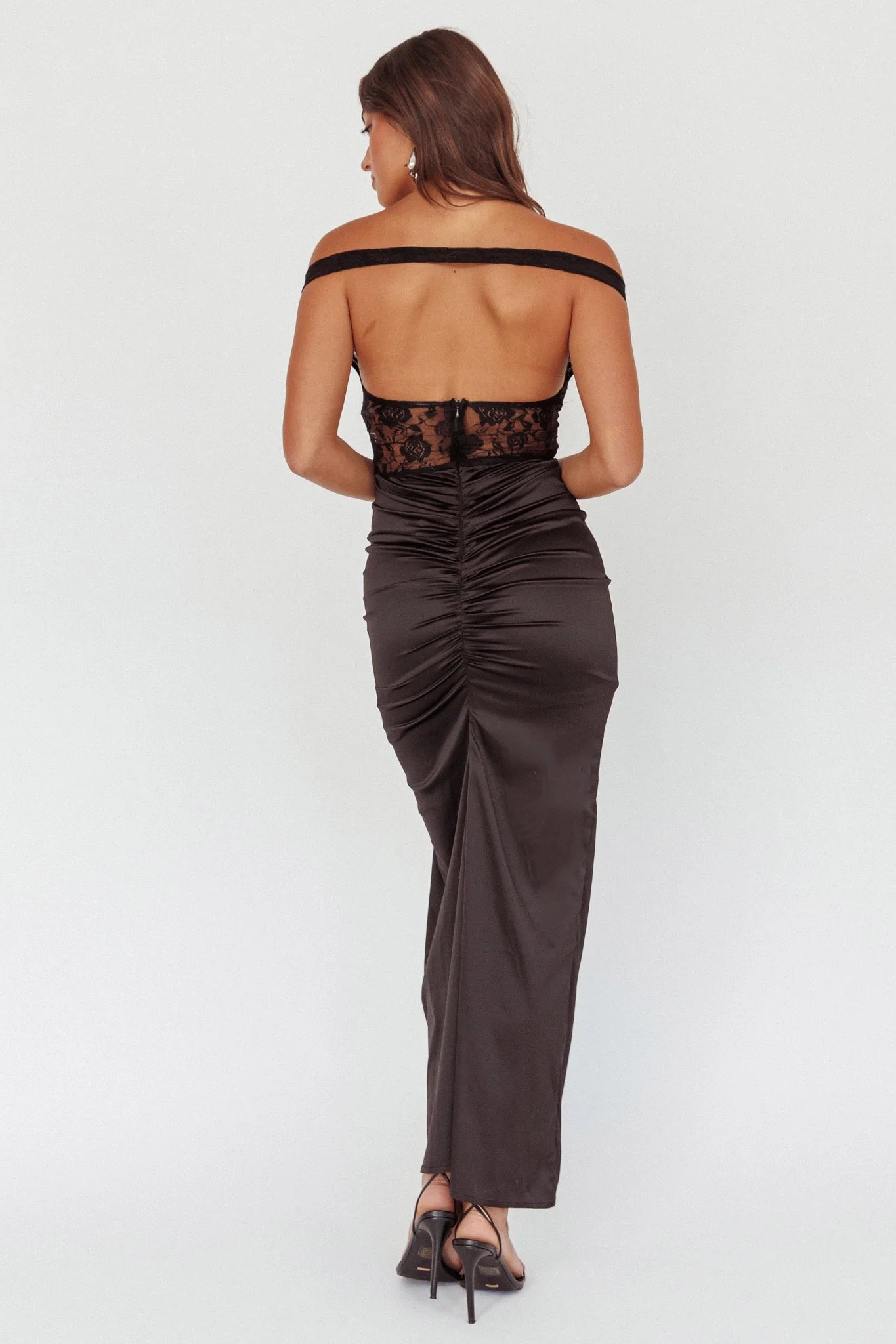 Beautiful lace corset with satin ruffled edges and thigh slit Homecoming Dresses