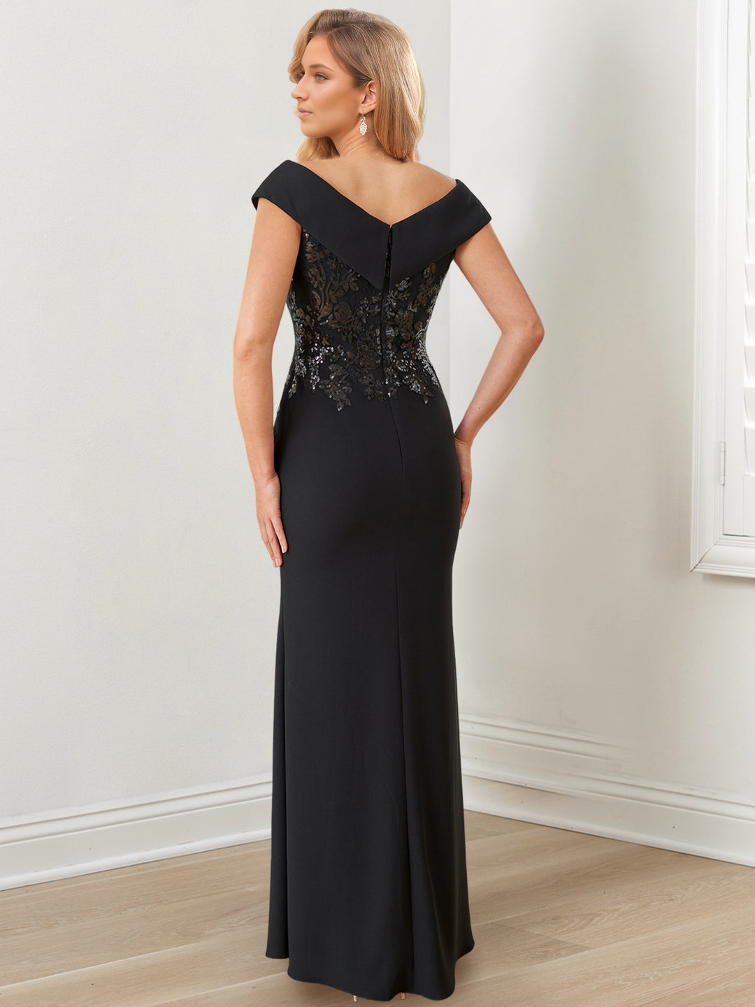 Sheath/Column V-Neck Floor-Length Mother Of The Bride Dresses