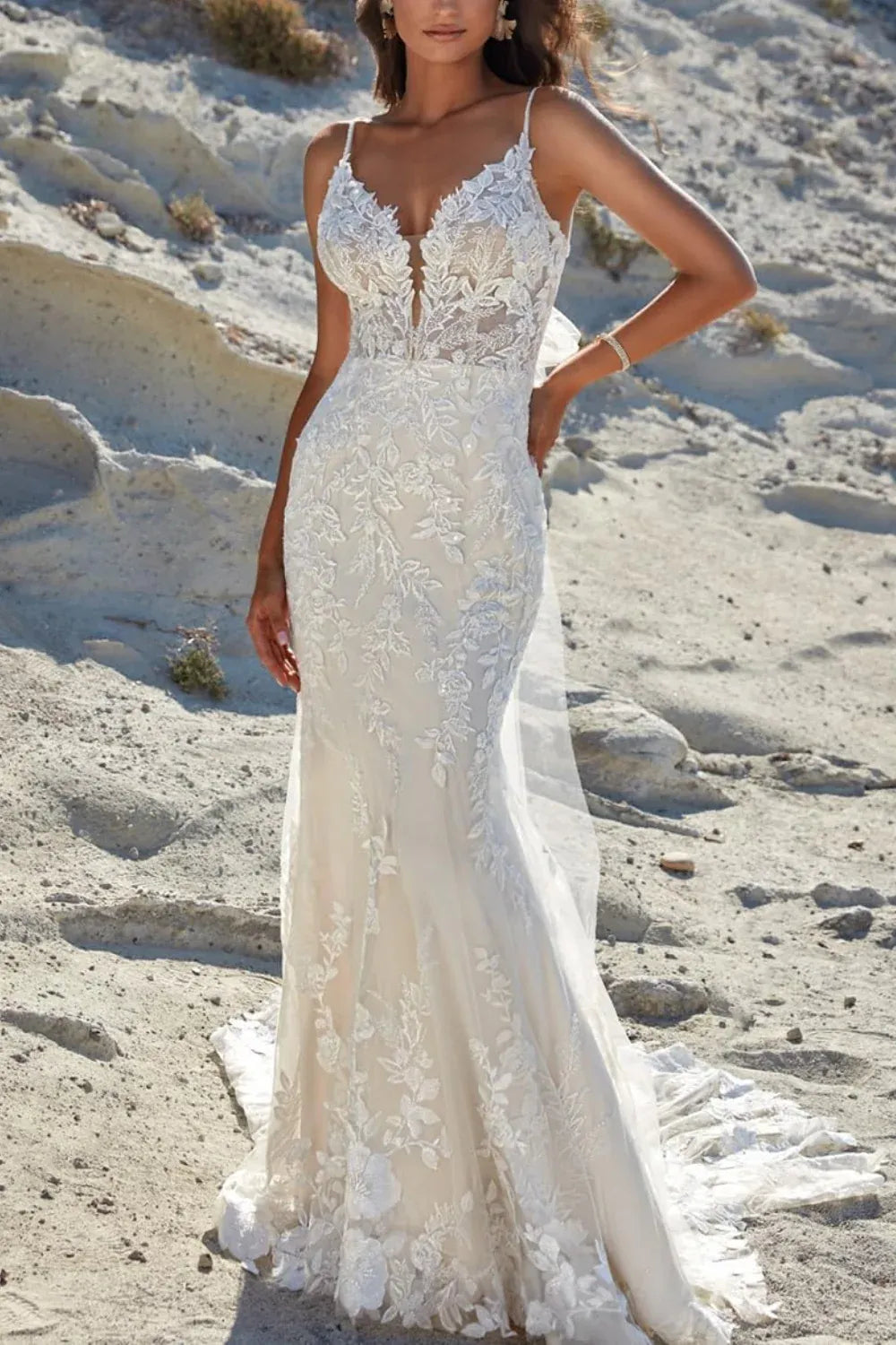 Bohemian Lace Classic Charming Spaghetti Strap Floral Lace Mermaid Wedding Dress with Bow Back