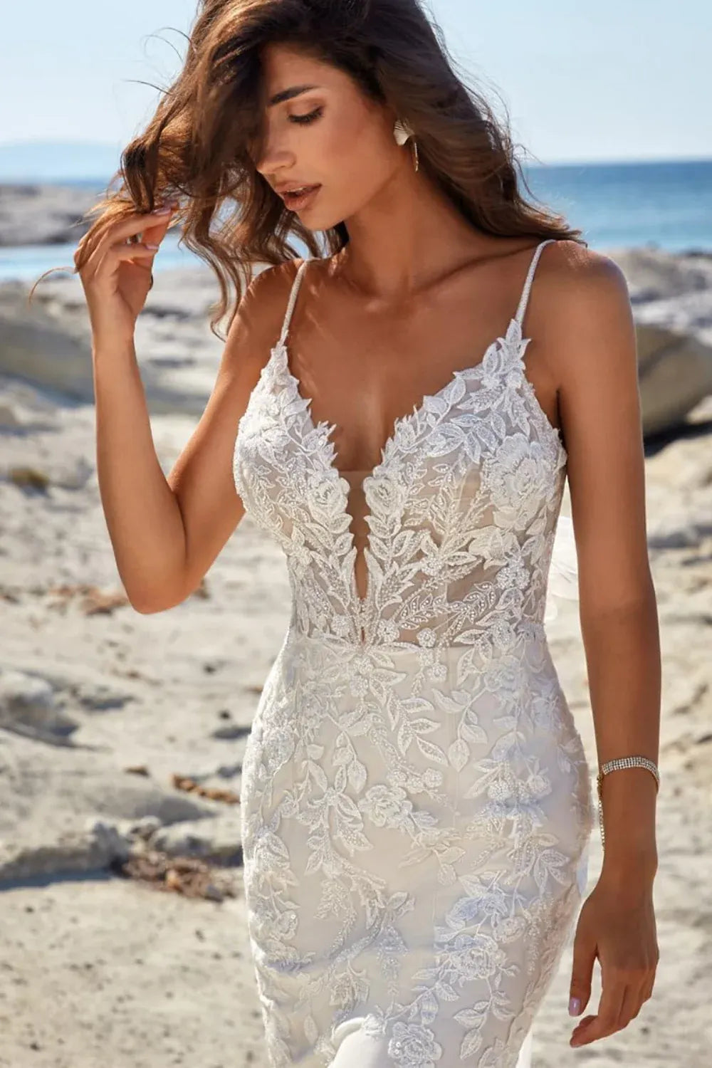 Bohemian Lace Classic Charming Spaghetti Strap Floral Lace Mermaid Wedding Dress with Bow Back