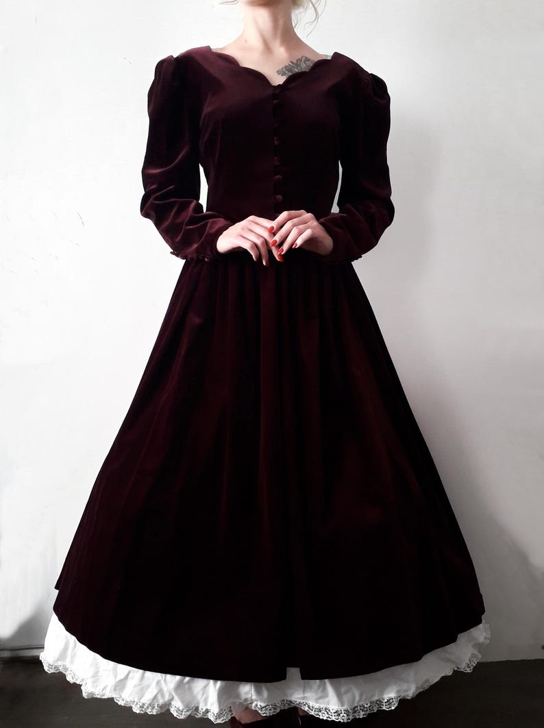 Beautiful Vintage Maxi Velour Velvet Cotton Wine Burgundy Romantic Tea Princess Evening Puffy Long Sleeves Full Skirt