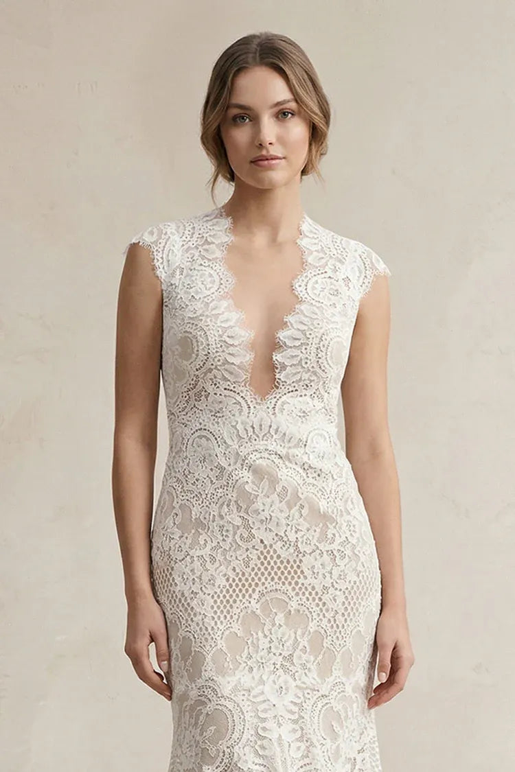 Cap Sleeve V-Neck Lace Mermaid Elegant  with delicate  sleeves Wedding Dress with Keyhole Back