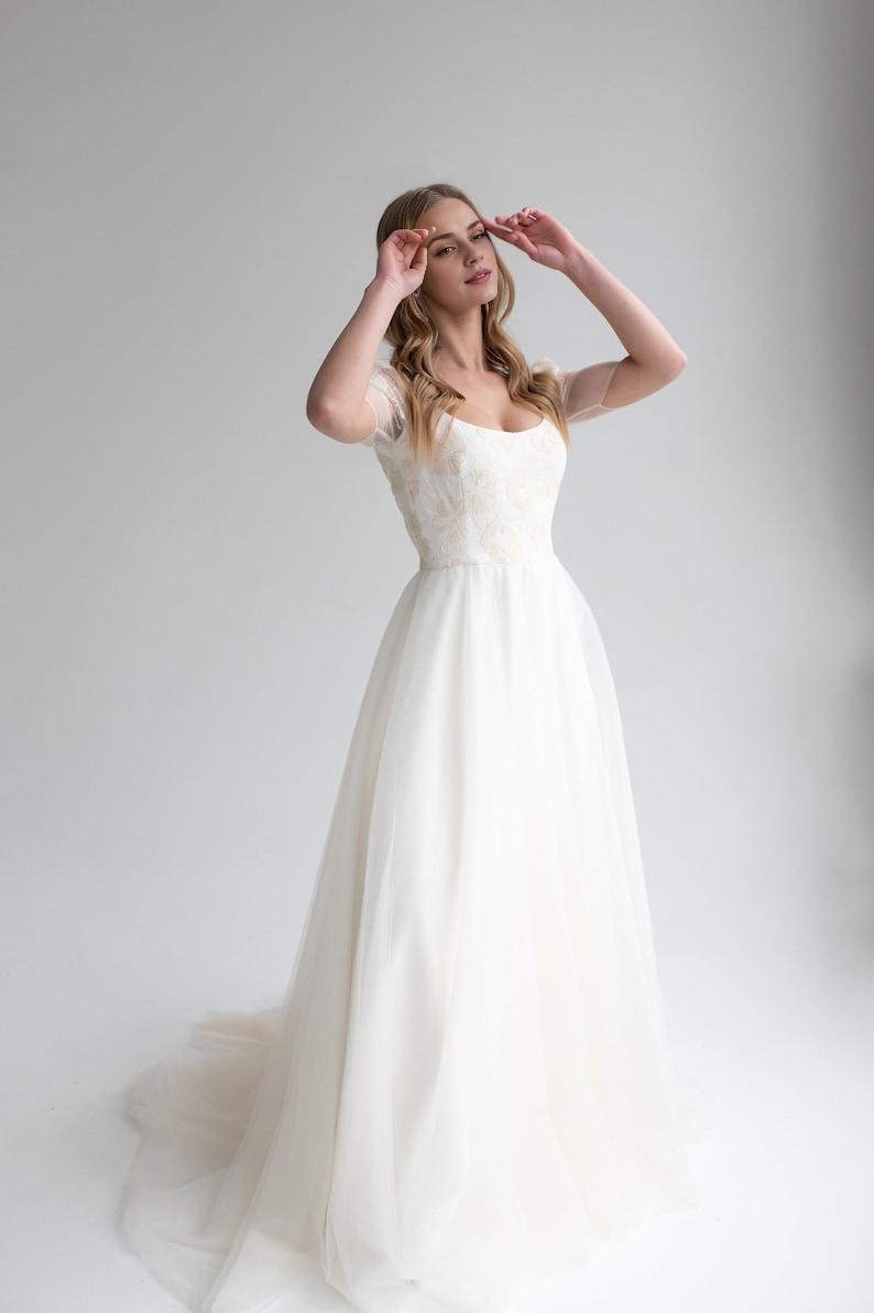 Original Romantic Lace Wedding Dress Deep Round Neckline Bottoned Open Back Airy Half Sleeve Color Fairy Bridal Gown Simple Dress