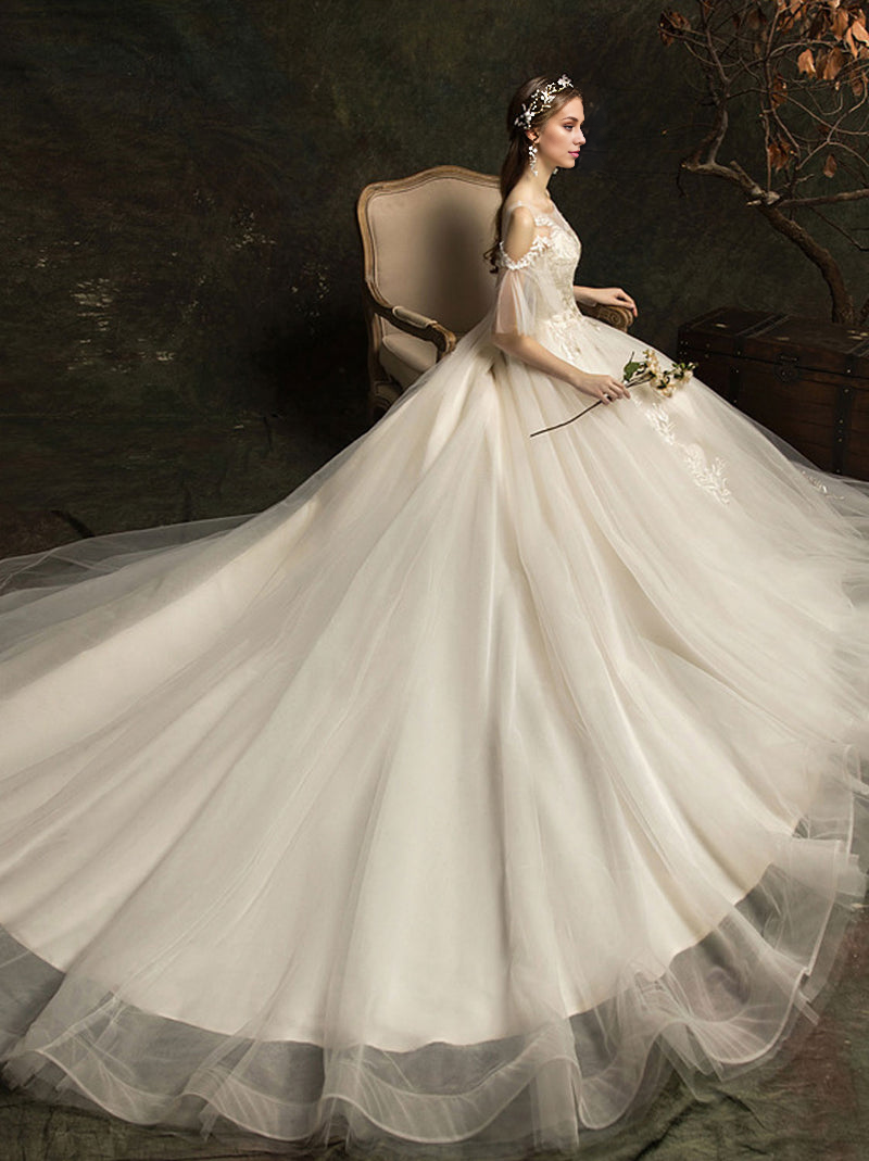 Round Neck Tulle Lace Long Wedding Dress Bridal Dress