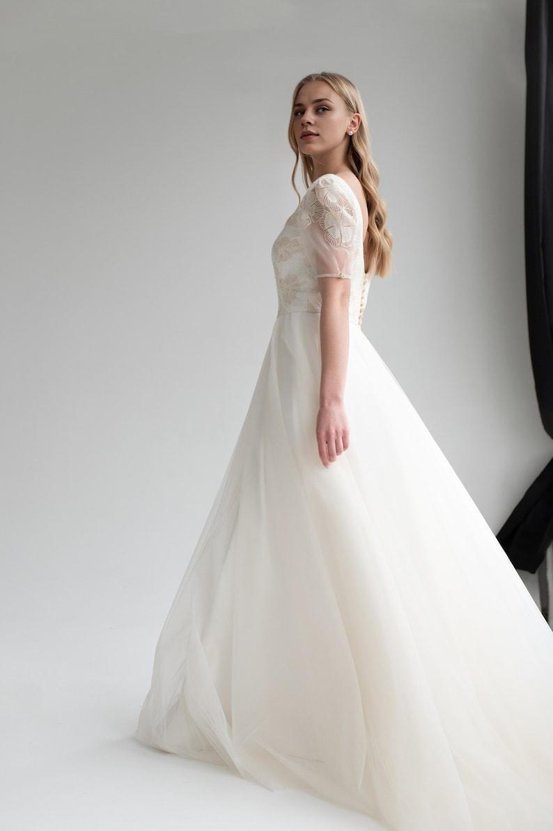 Original Romantic Lace Wedding Dress Deep Round Neckline Bottoned Open Back Airy Half Sleeve Color Fairy Bridal Gown Simple Dress