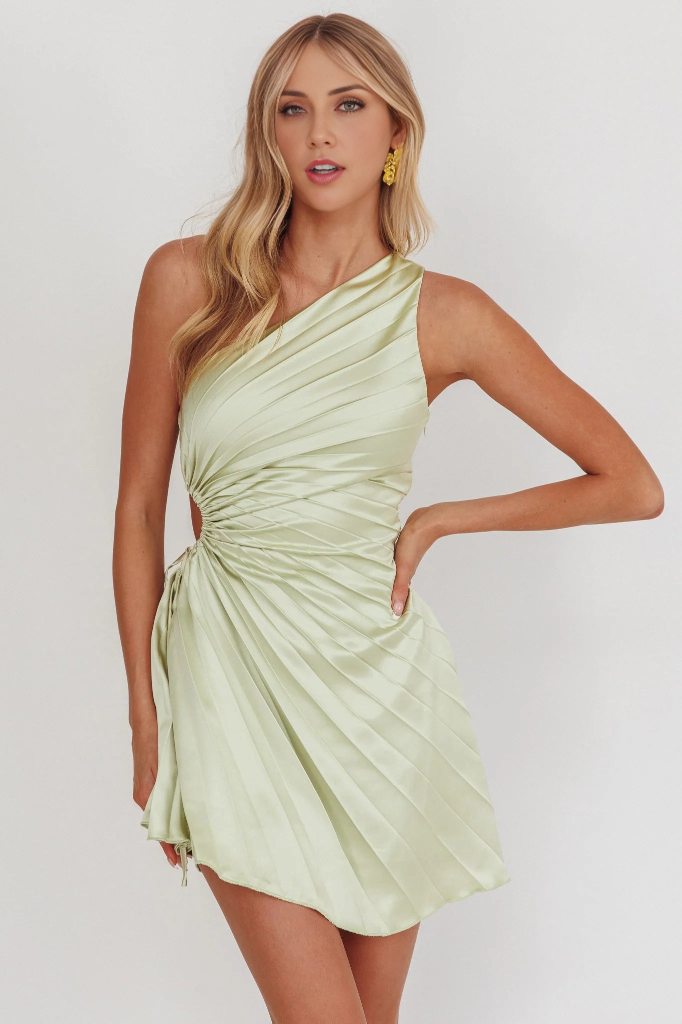 Charming pleated mini shoulder pleated waist hollow out creates a stunning look Homecoming Dresses