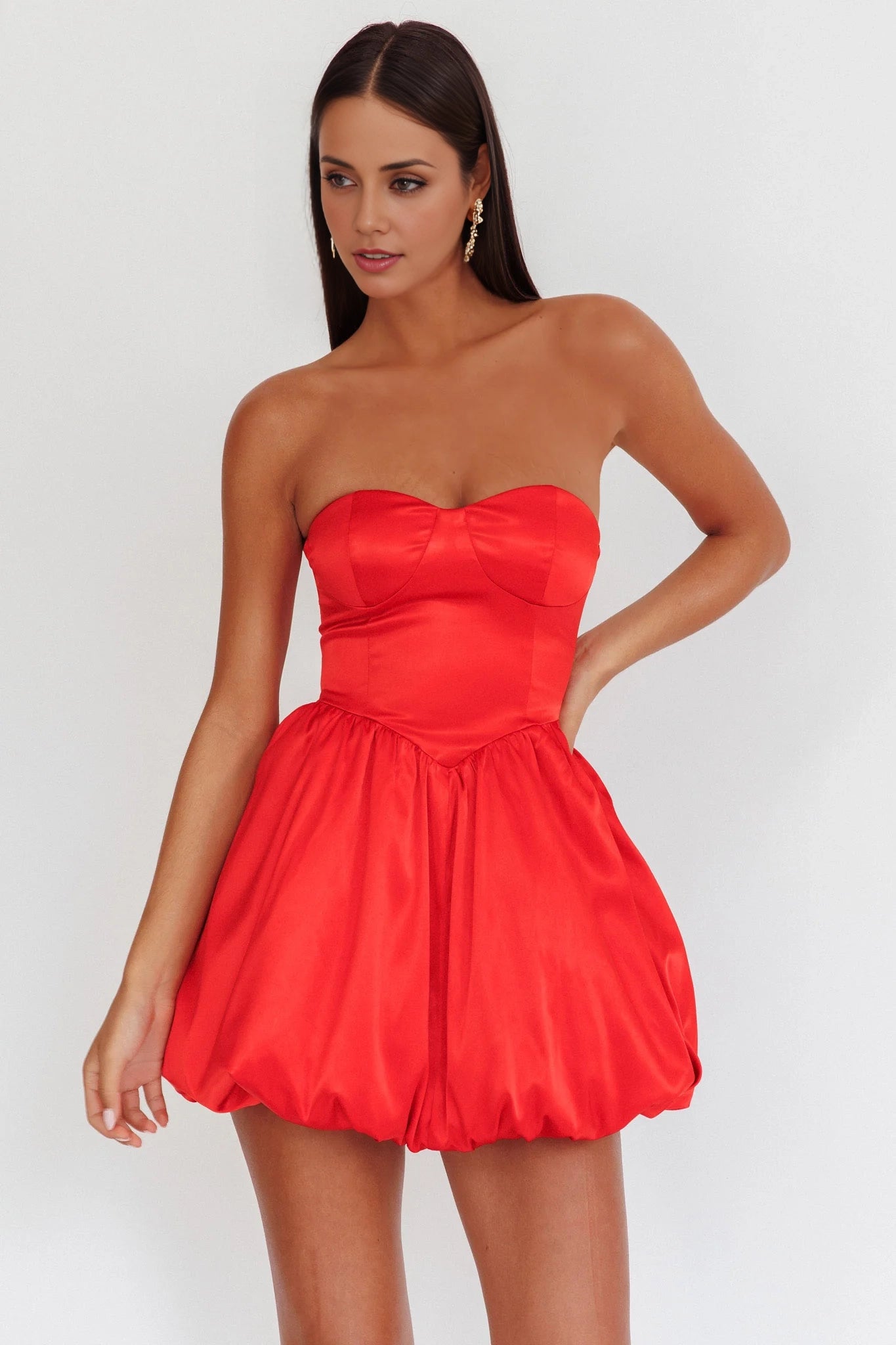 Charming strapless off shoulder lantern skirt with mini mesh design for added fluffiness Homecoming Dresses