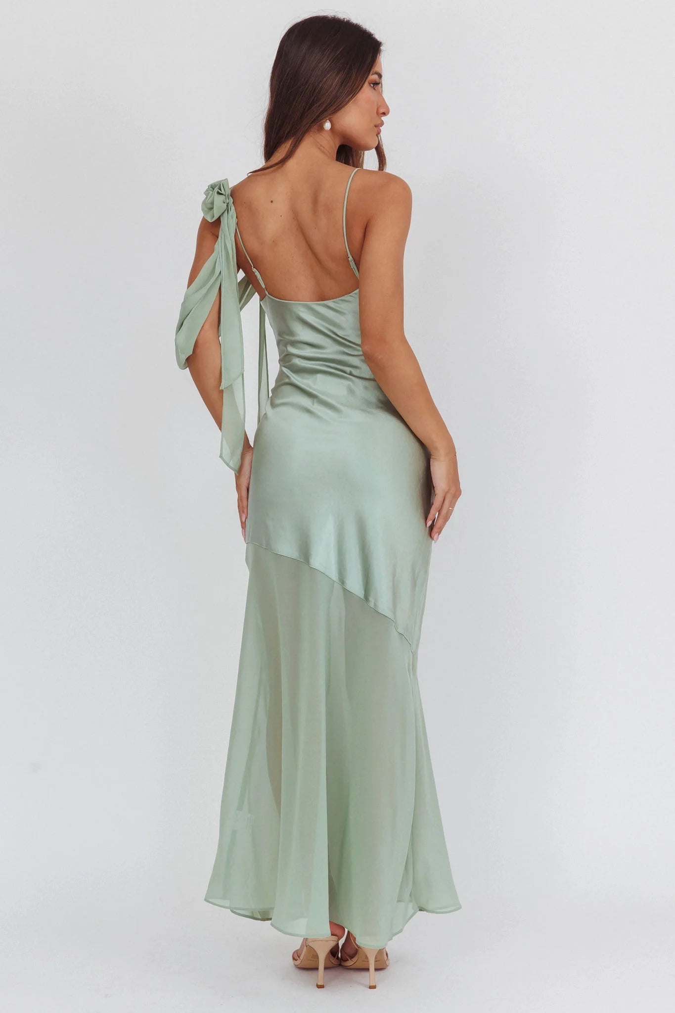 Charming thin shoulder straps with detailed chiffon hem Homecoming Dresses