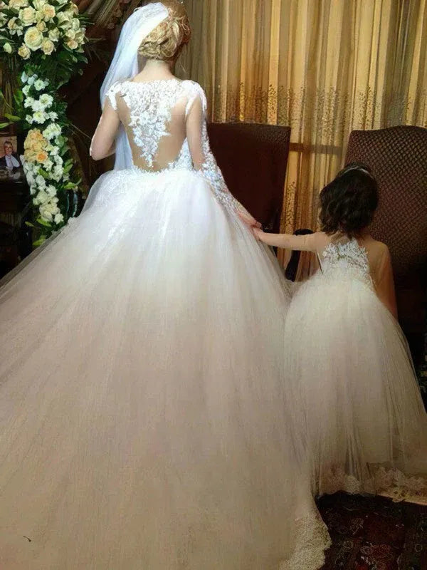 Cold Shoulder Modern Illusion Neck Lace Ball Gown Wedding Dress with Matching Flower Girl Dress