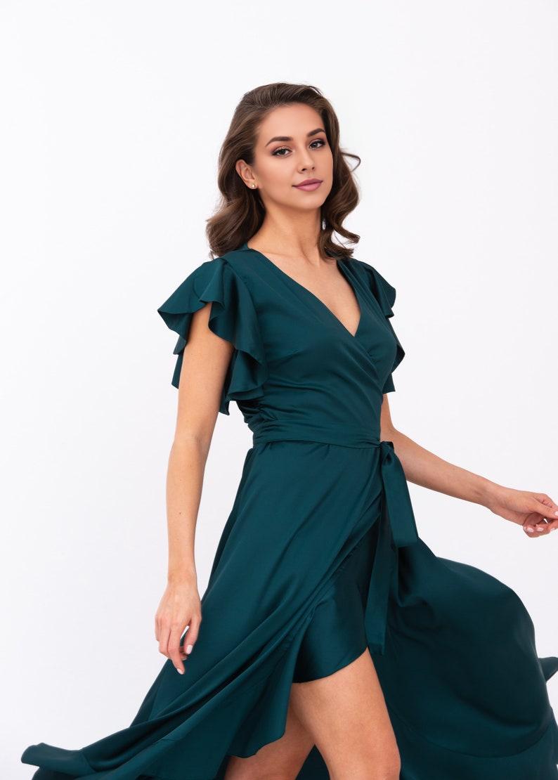 Dark Green V-neck Long Formal Bridesmaid Dress Suitable For Weddings