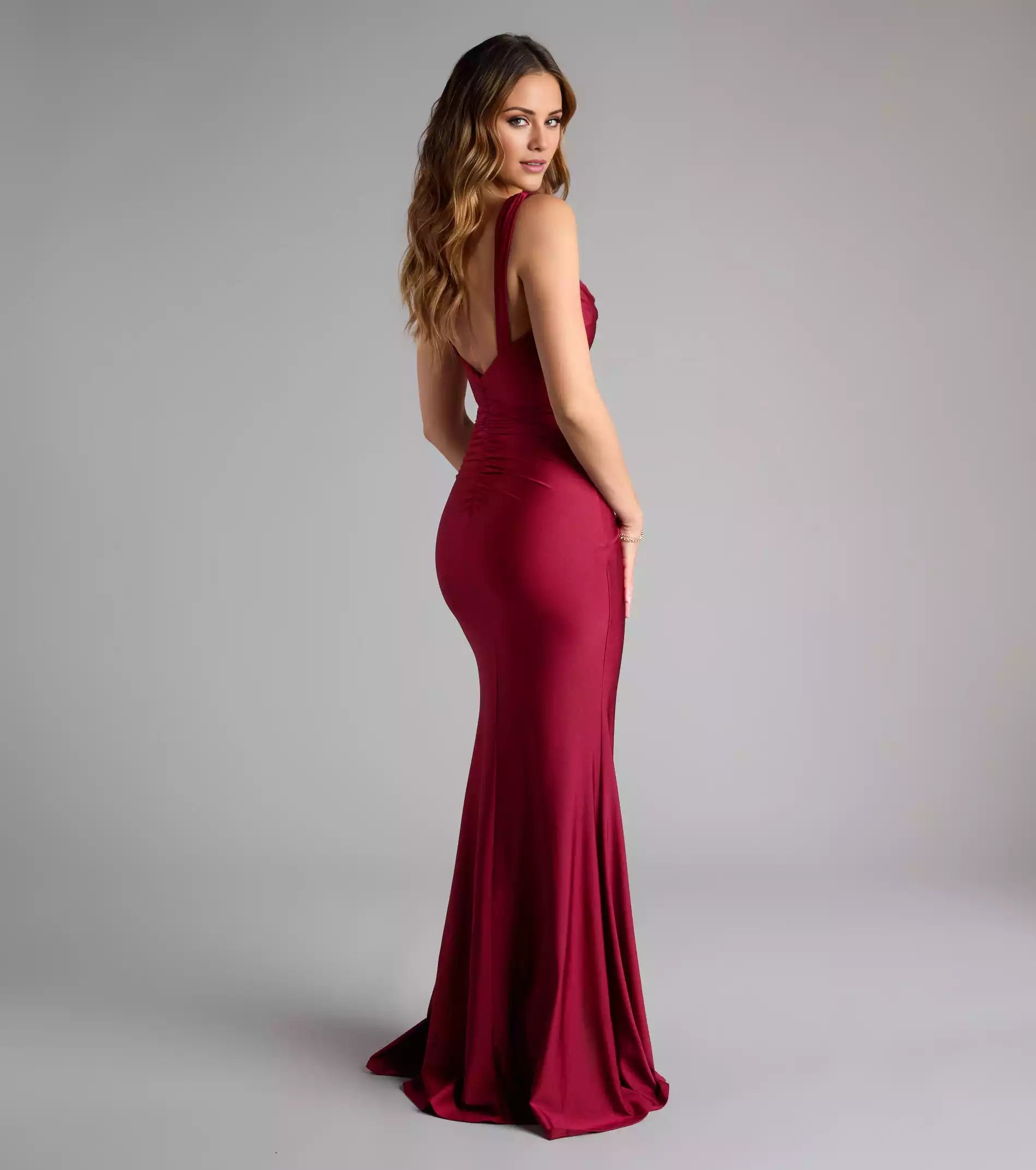 Charming smooth knit round neck wide shoulder strap open back high slit mermaid silhouette Prom Dresses