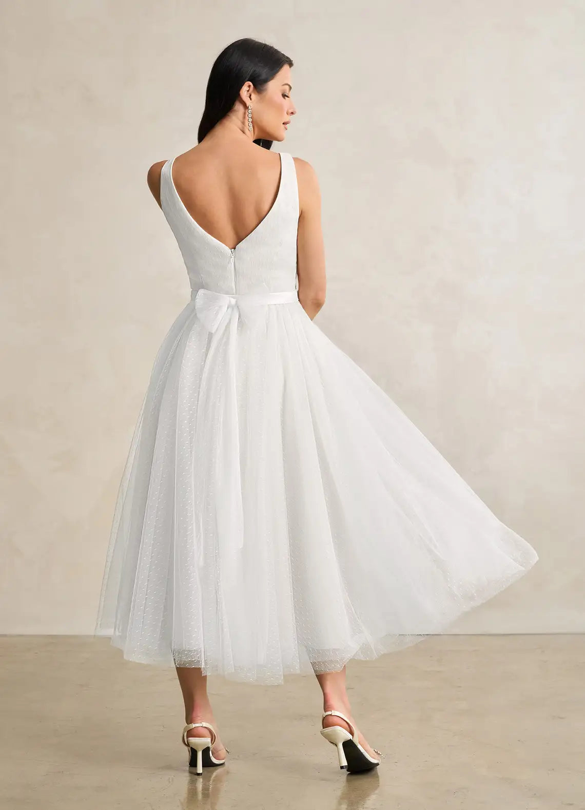 Dramatic Modern Fashion tulle bow back detail V-Neck Polka Dot Tulle Midi Wedding Dress with Bow Back