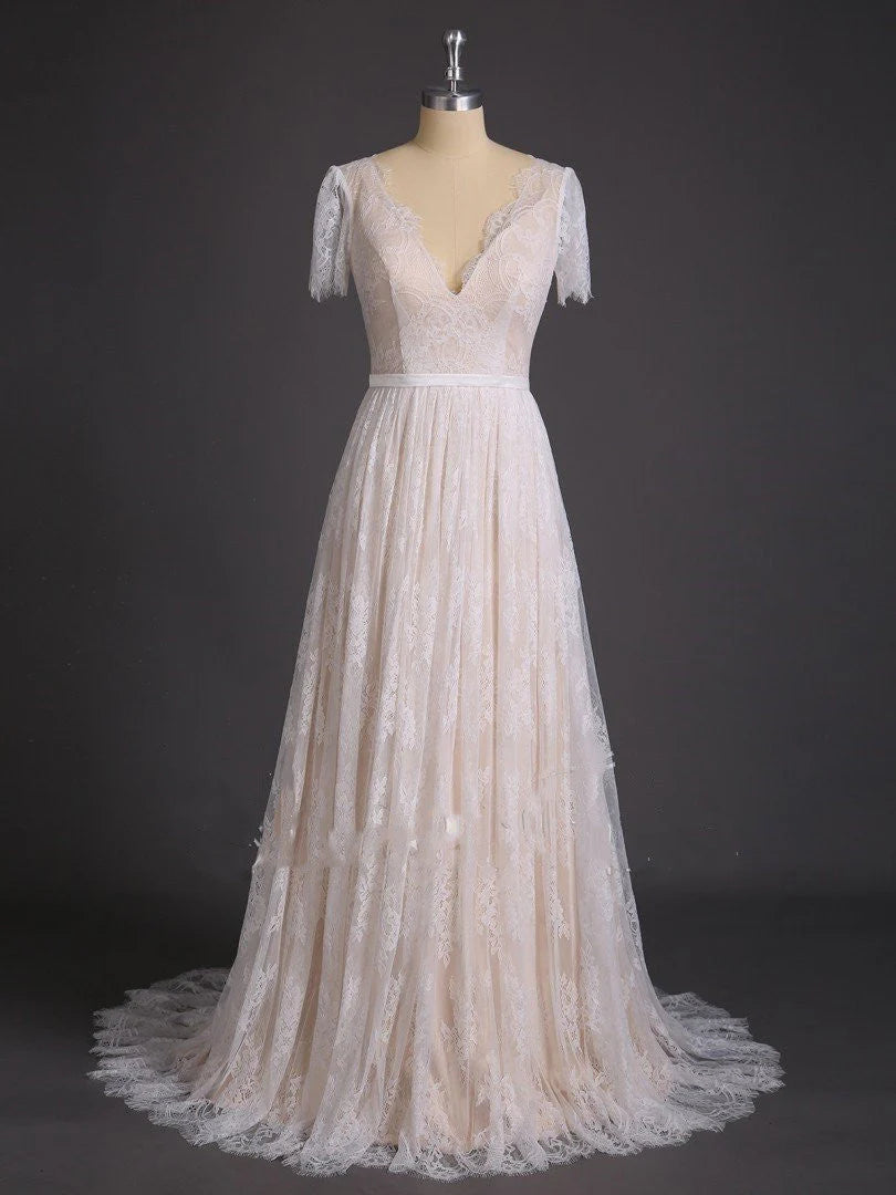 Elegant Lace V Neck Beach Wedding Dresses Short Sleeve Long Backless Wedding Gowns