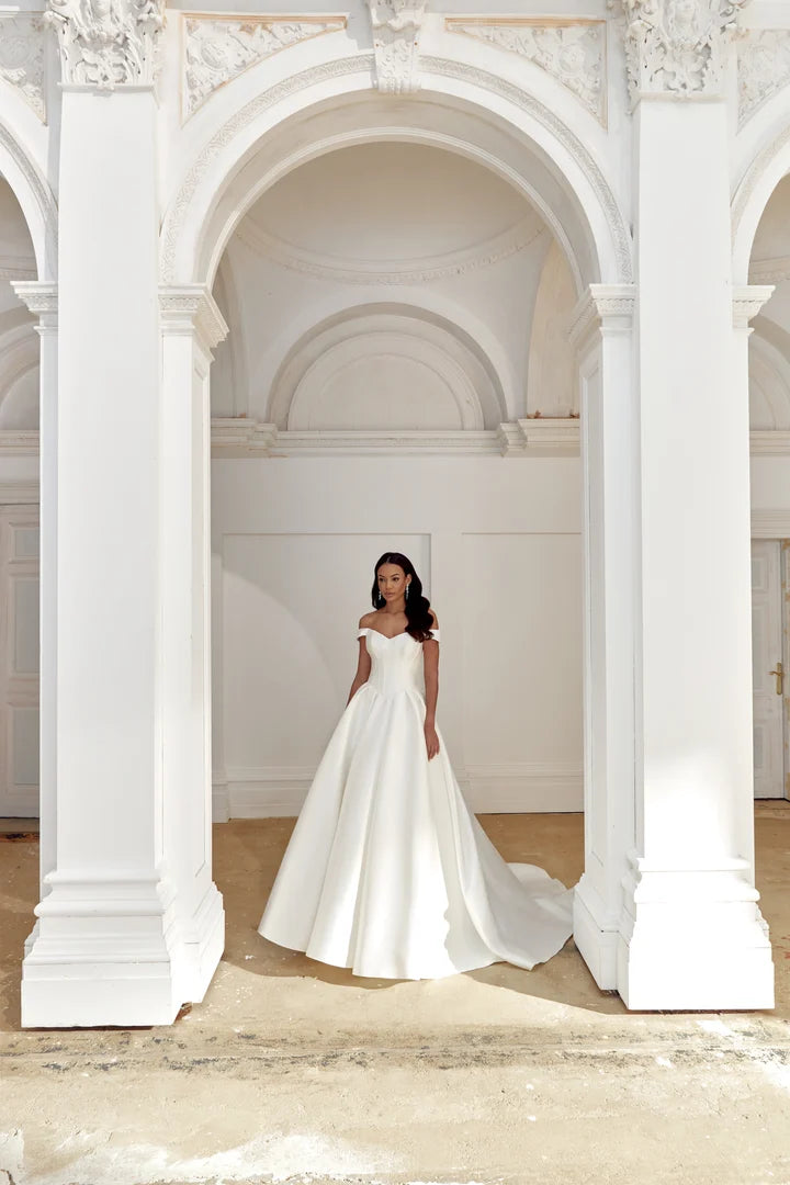 Elegant Off The Shoulder Sweetheart Neck Satin Ball Gown Wedding Dress