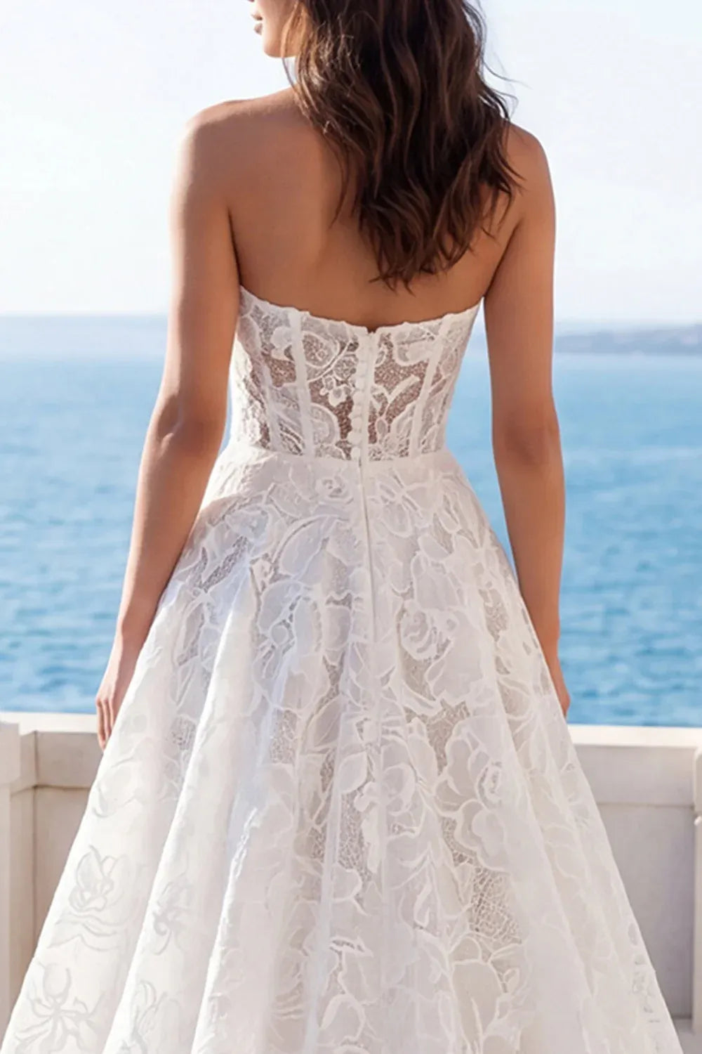 Elegant Vintage Modern Strapless Floral Lace A-Line Bodycon Floor-Length Wedding Dress
