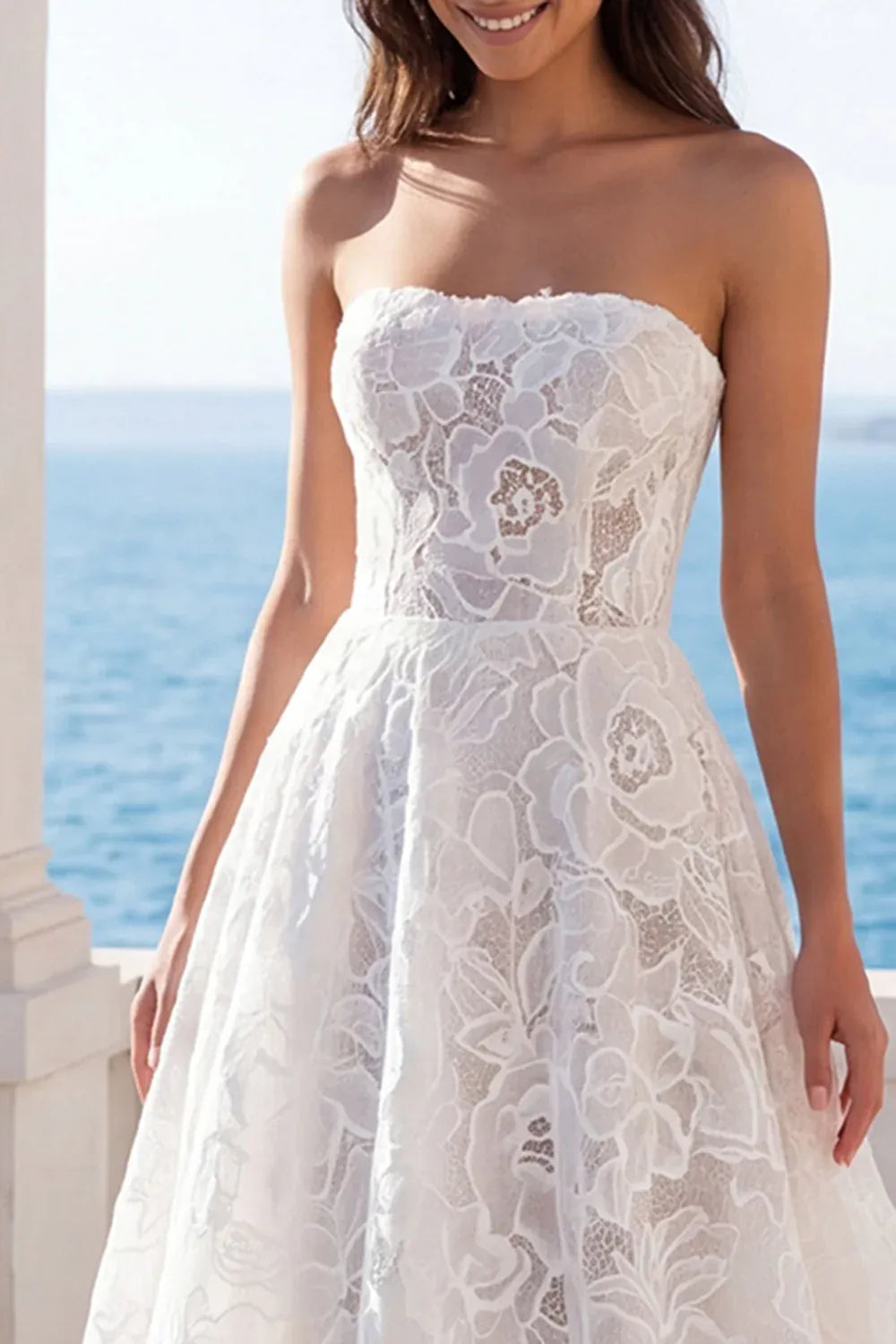 Elegant Vintage Modern Strapless Floral Lace A-Line Bodycon Floor-Length Wedding Dress