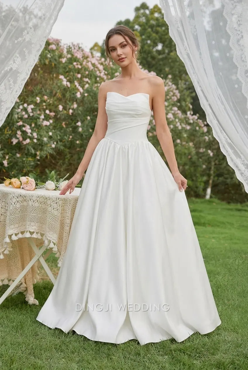 Elegant A-Line Strapless Sleeveless Chic White Floor-Length Wedding Dresses Brides Gown