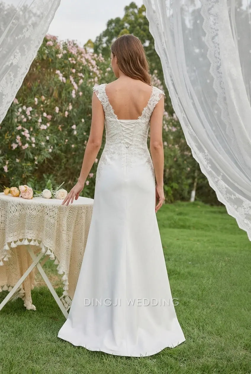 Elegant A-Line Sweetheart Sleeveless Lace Applique High Slit White Floor-Length Wedding Gown